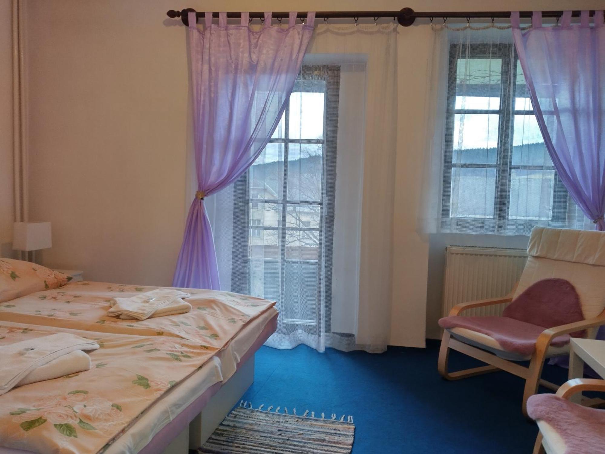 Hotel Parkan Прахатице Экстерьер фото